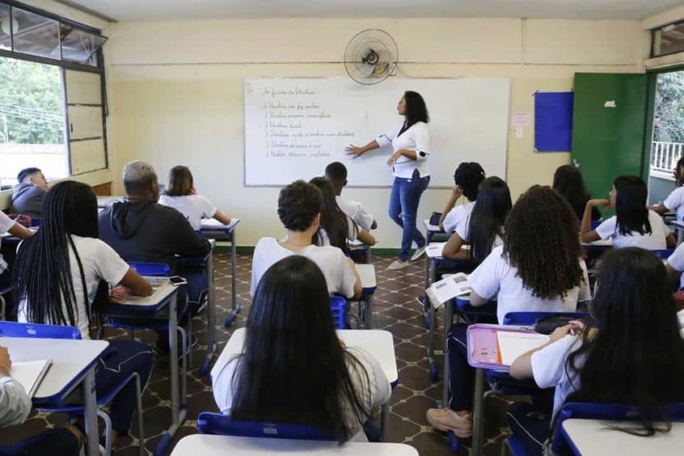 Educação MG divulga classificação preliminar de convocação e contratação temporária