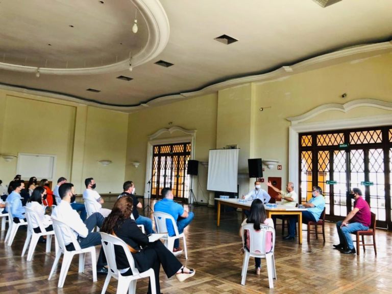 Turismo discute ações com hoteleiros da cidade