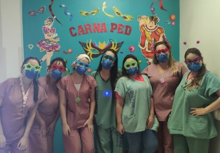 “Carna Ped” alegrou pacientes da Pediatria na segunda de Carnaval