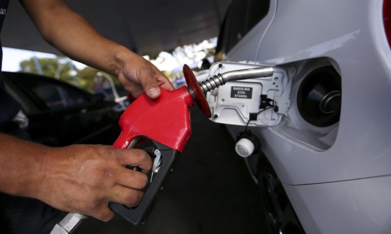 Petrobras anuncia nova alta nos preços da gasolina, diesel e gás
