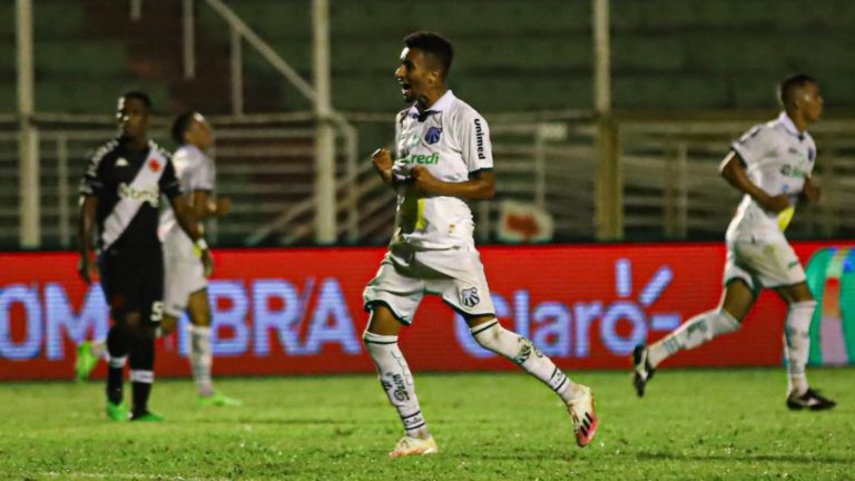 Com pênalti não marcado, Caldense empata com o Vasco e dá adeus à Copa do Brasil