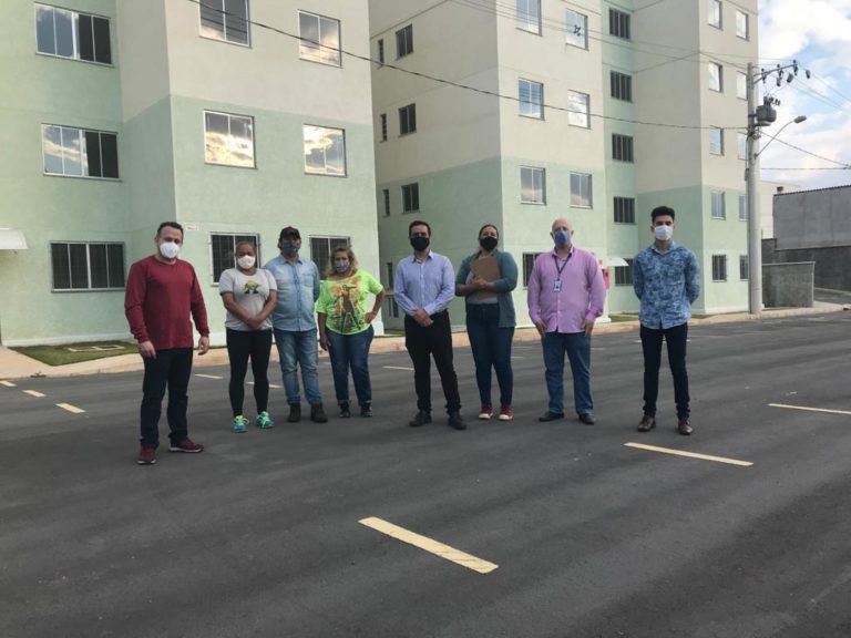 Vereadores visitam Condomínio Residencial Sonho Dourado I