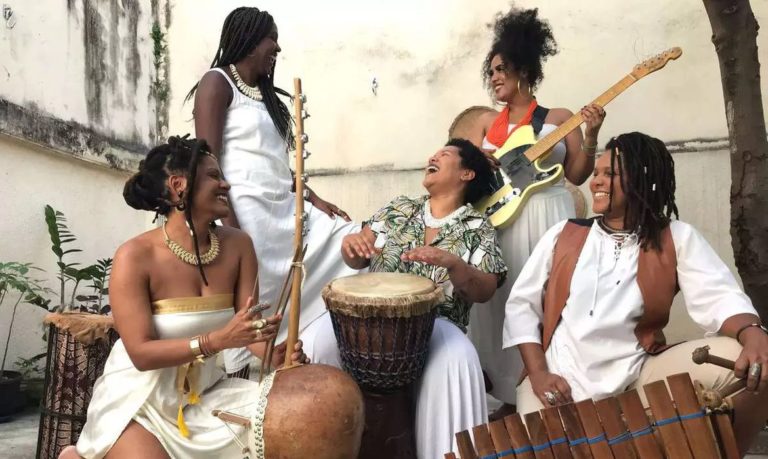 Pesquisa: 79% de mulheres que atuam na música são discriminadas