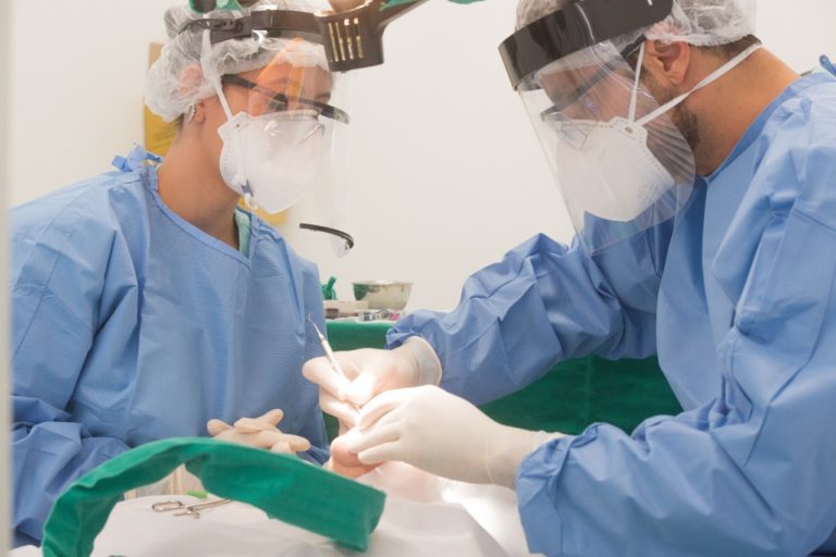 PUC Poços recebe autorização do MEC para Curso de Odontologia