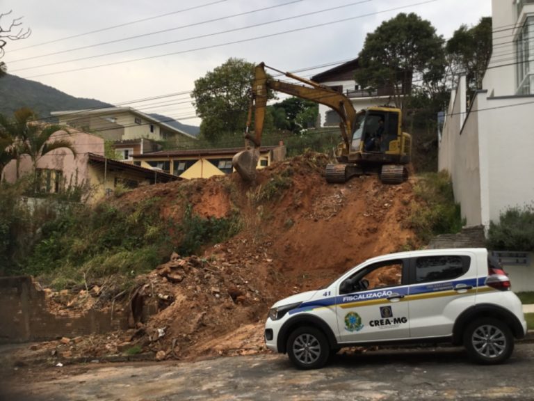 Blitz do Crea-MG fiscaliza obras e empresas em Poços de Caldas