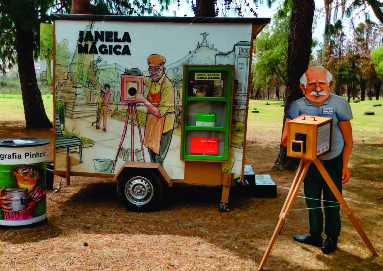 Janela Mágica prepara série de vídeos sobre fotografia Lambe-lambe