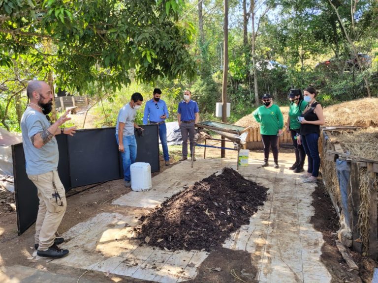 Coopersul inaugura projeto Recicla Vidas, com apoio do Instituto Alcoa