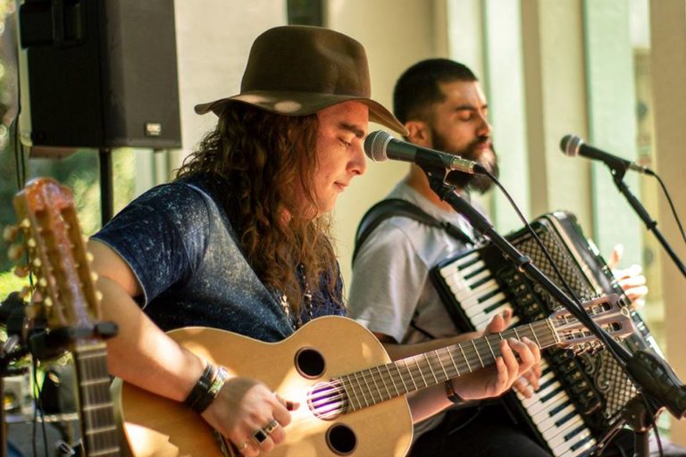 Projeto Viola & Acordeom apresenta os sons do Brasil nesta quinta, no Coreto