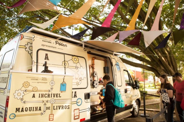 “A Incrível Máquina de Livros” volta a Poços no fim de semana