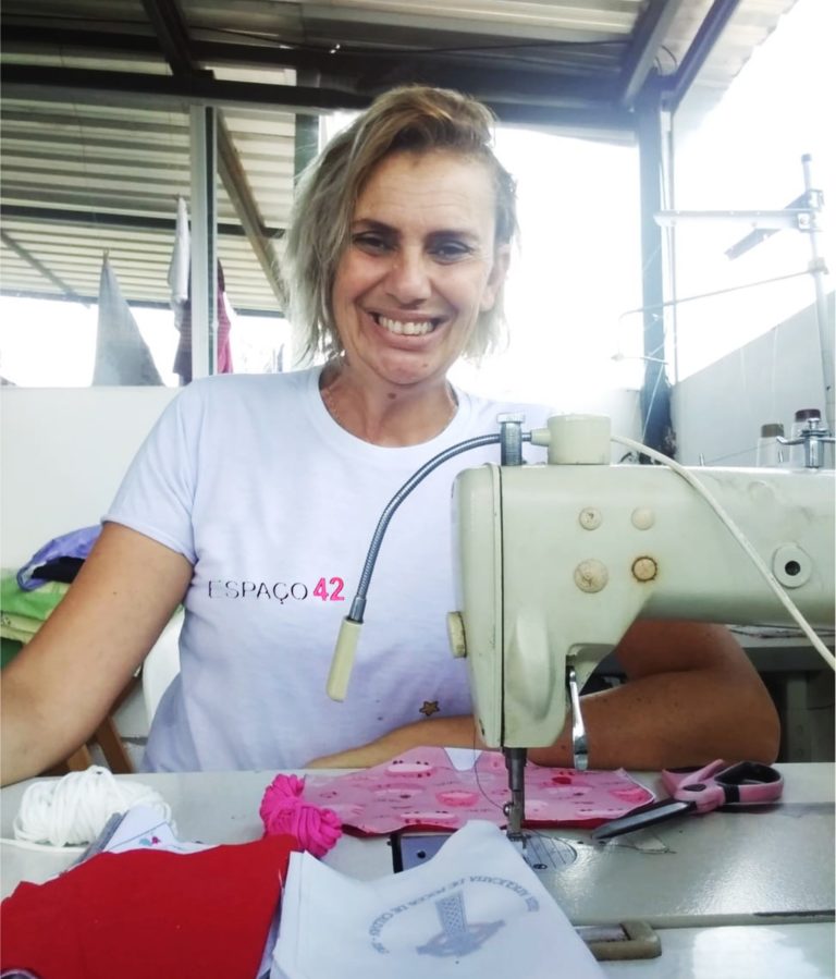 Rede Asta e Instituto Alcoa promovem Escola de Negócios para artesãs