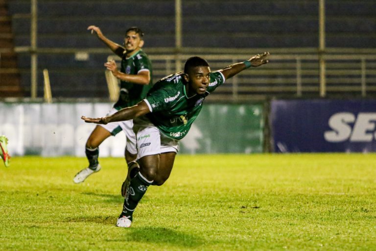 Caldense vence o América por 2 a 1 na estreia e quebra tabu de 15 anos