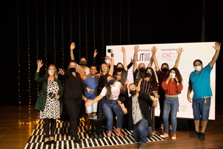Participação do Flipoços no Festival de Literatura do Mundo foi emocionante