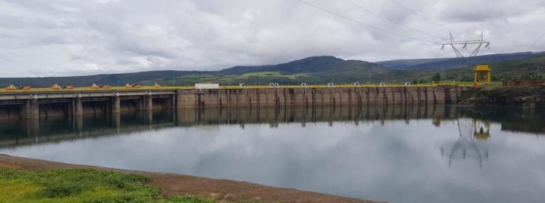 Lago de Furnas e Peixoto atinge cota 762, nível mínimo para uso múltiplo de águas
