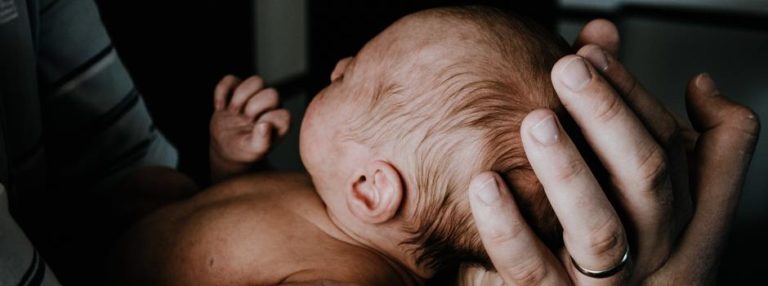 Estado sinaliza ampliação da licença-paternidade dos servidores de cinco para 20 dias