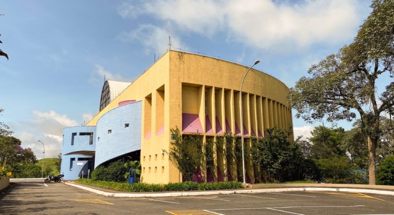 PUC Poços abre inscrições para obtenção de novo título em Medicina 