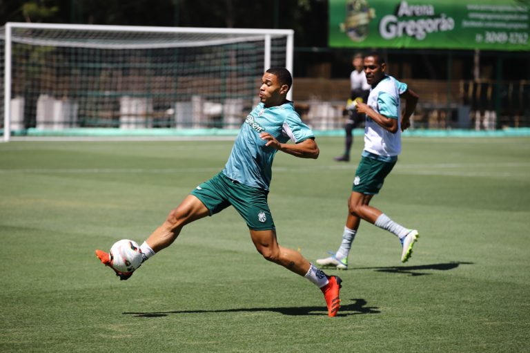 Caldense está pronta para enfrentar o Atlético esta quarta em BH