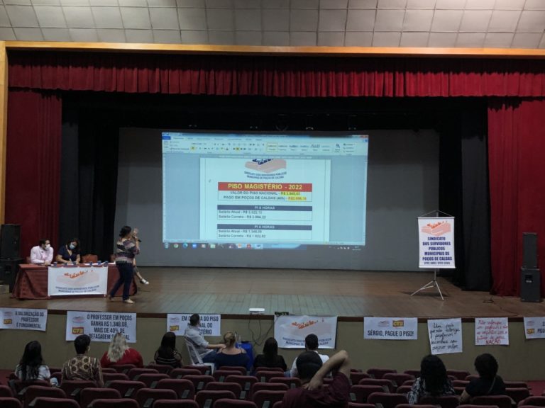 Professores da rede municipal fazem paralisação na segunda, 21