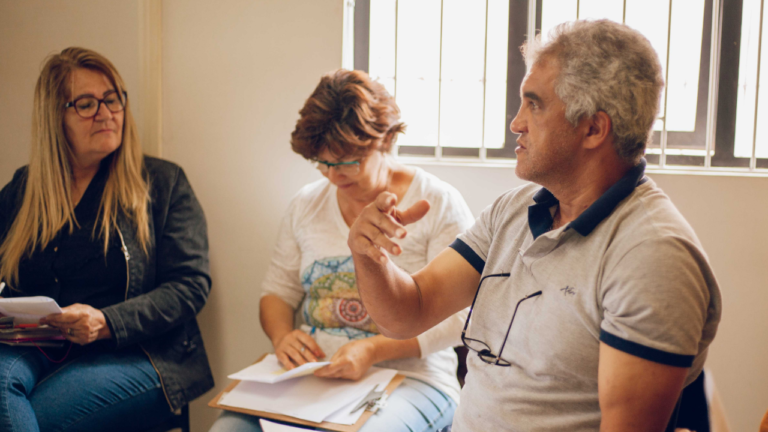 Catador de recicláveis de Poços palestra no fórum da Associação Brasileira de Embalagens – ABRE