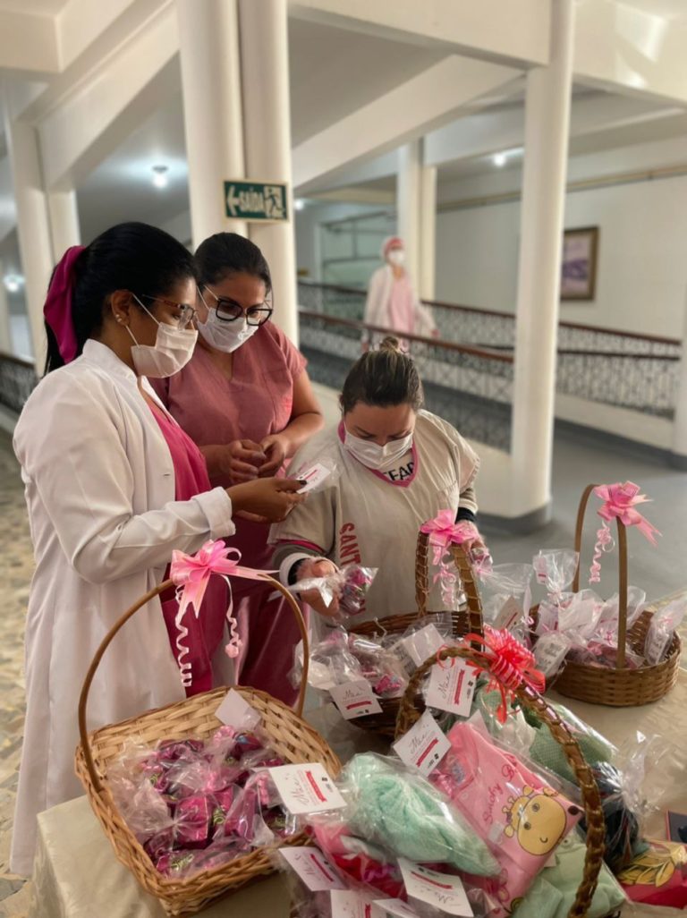 Santa Casa realiza ação pelo Dia das Mães