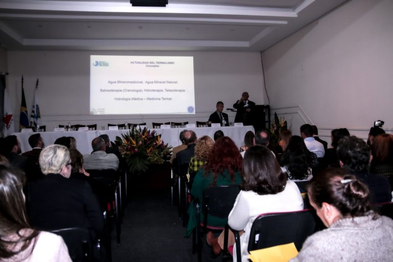 Abertura do TermaCaldas reuniu mais de 100 pessoas em Pocinhos do Rio Verde