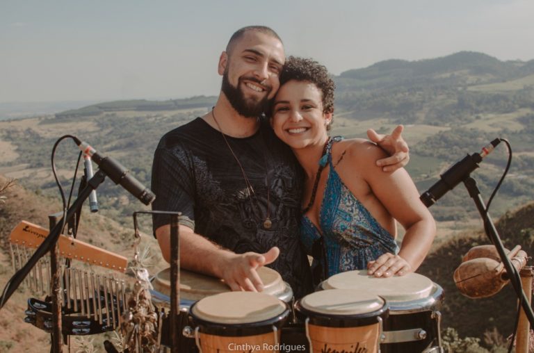 Coreto de Poços é palco do show do Duo Casullo nesta sexta 
