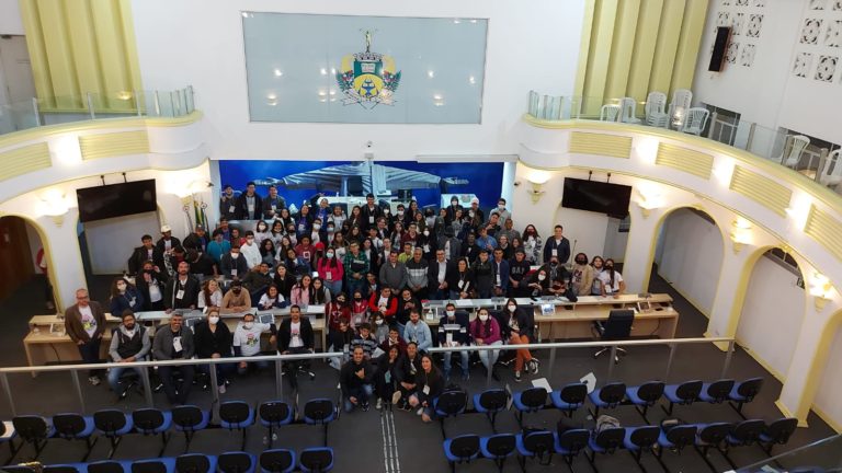 Câmara recebe alunos de 17 cidades para a Plenária Regional do Parlamento Jovem