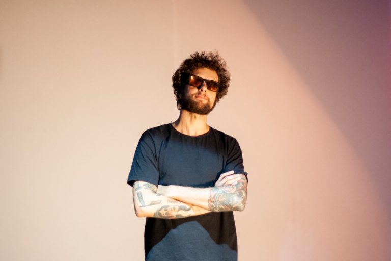 Lagunaz lança nova mixtape valorizando obras de artistas de Poços de Caldas 