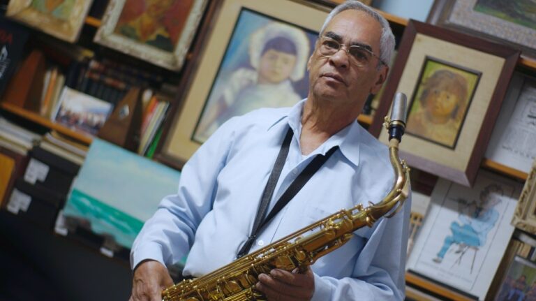 Maestro Josimar Agnus Pereira traz convidados para contar a sua história com o saxofone nesta sexta