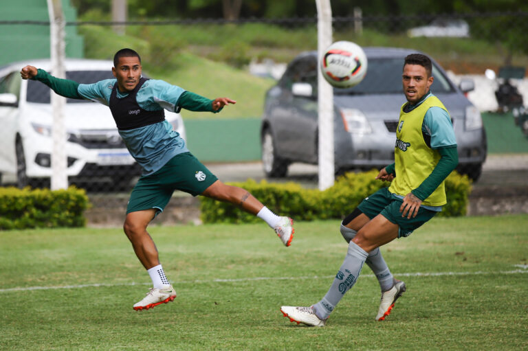 Caldense apresenta novo centroavante e fará primeiro jogo-treino sábado contra o XV de Piracicaba