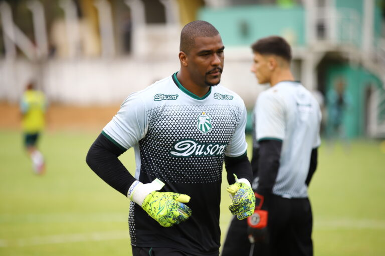 Caldense contrata goleiro Elissom Rosa