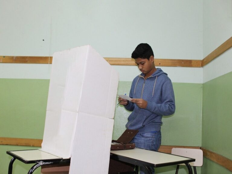 Comunidade escolar vota nesta quinta-feira, 1º de dezembro, para escolher diretores e vices nas escolas estaduais