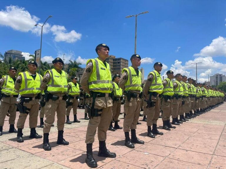 Minas terá reforço de 1,4 mil policiais militares na segurança durante o fim do ano