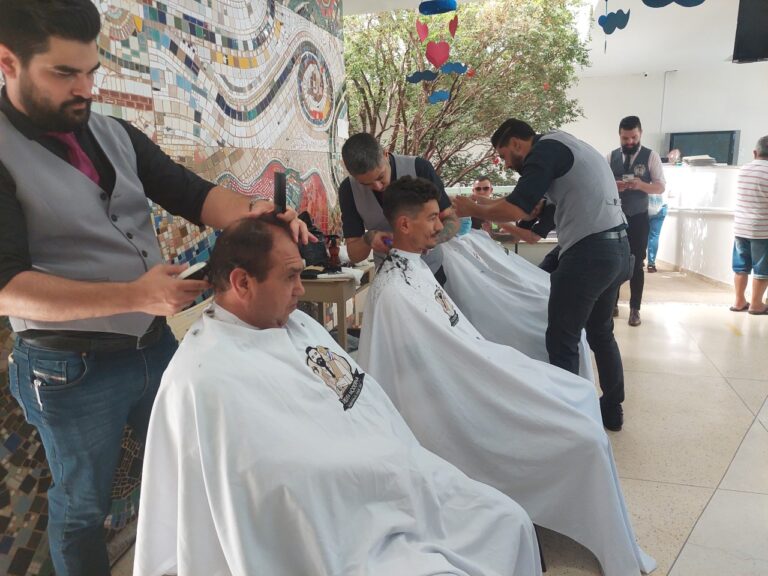 Barbearia e Gaapo realizam evento de Novembro Azul na Unacon 