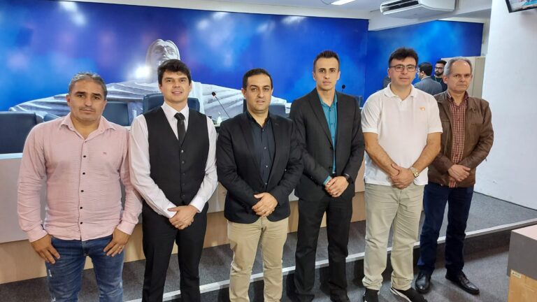 Vereador Douglas Dofu é eleito novo presidente da Câmara
