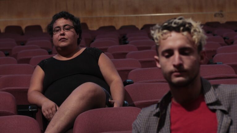 CineFricção exibe filmes “Bixa Travesty” e “Me Atinei” neste domingo, 11
