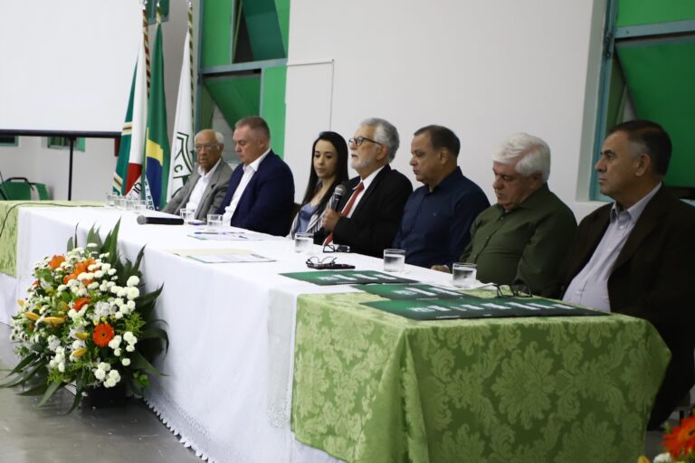 Diretoria e assessores da Caldense tomam posse para o biênio 2023/2024