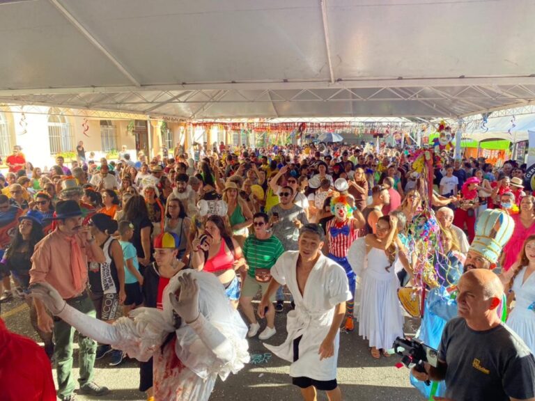 Carnaval 2023 teve mais de 50 mil pessoas por dias nas ruas de Poços