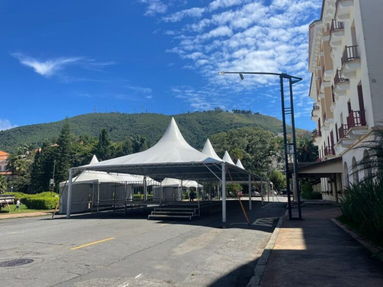 Estrutura para o Carnaval 2023 começa a ser montada