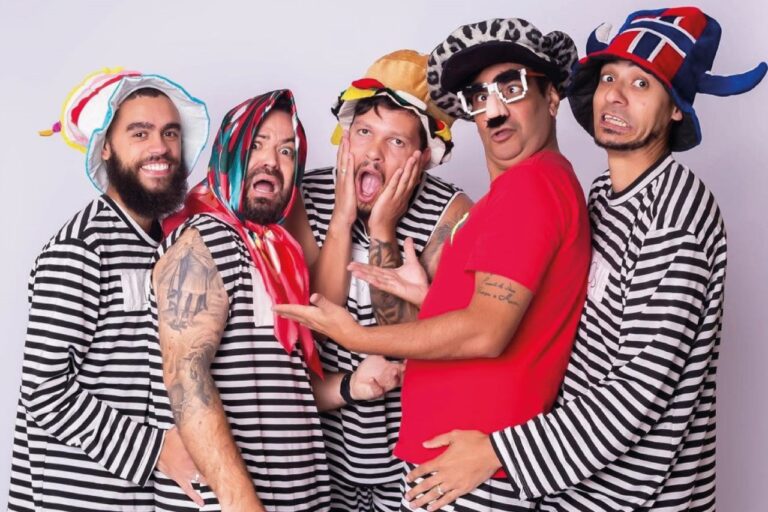 Cover dos Mamonas Assassinas abre programação de Carnaval no shopping