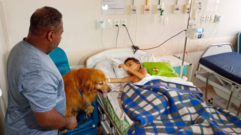 Santa Casa de Poços de Caldas se despede de Sissi do Projeto CãoTerapia
