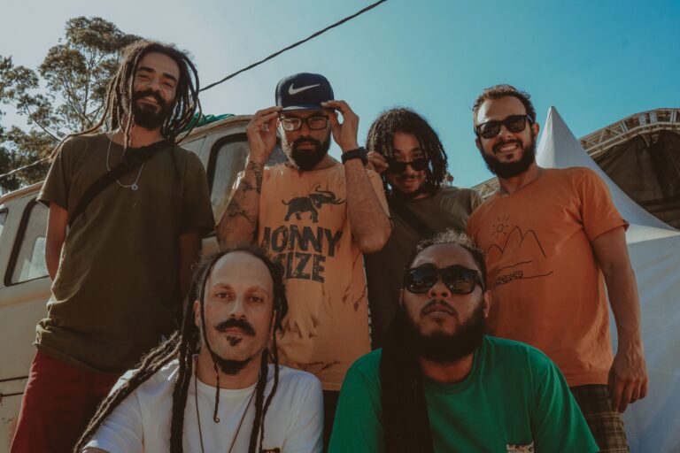 Show de Reggae com Gilbão Leeu e banda agita o Festival de inverno