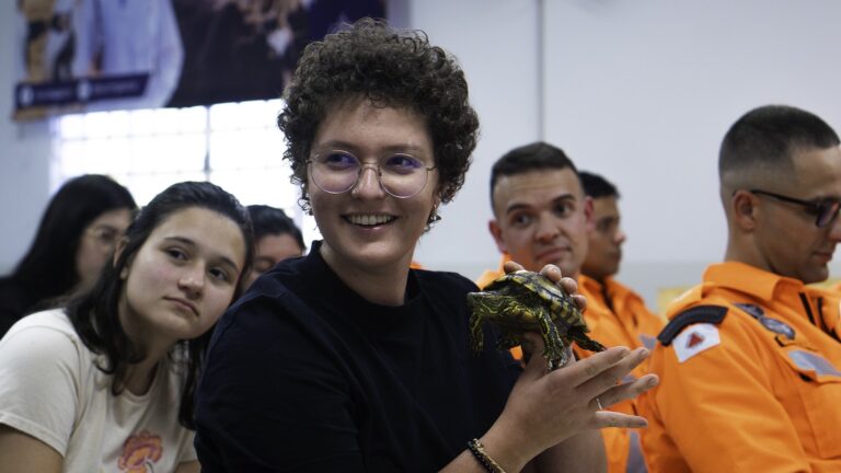PUC Poços oferece treinamento sobre animais silvestres ao Corpo de Bombeiros