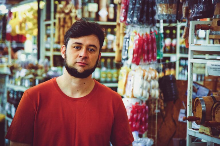 “Música no Quintal do Arte Ziriguidum” recebe Pedro Cezar no sábado, 19