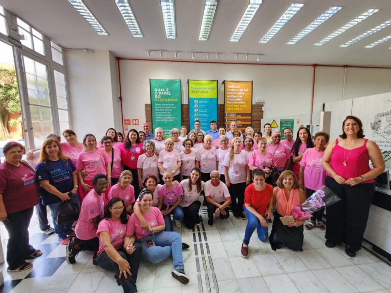 Outubro Rosa – Câmara recebe exposição “Nossos Retratos – Todos por Elas”