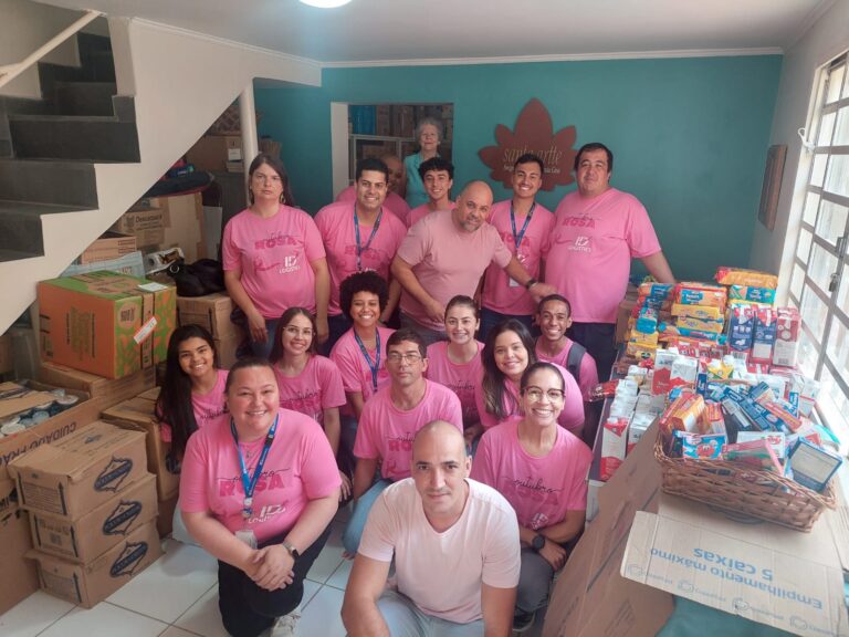 Colaboradores da ID Logistics doam grande quantidade de alimentos para o Café Cacon 