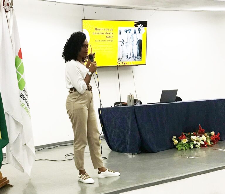 Colaboradores da Alcoa participam de ações de conscientização sobre diversidade étnico-racial em instituições de ensino da região