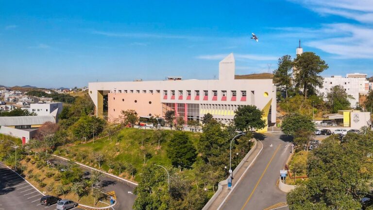 PUC Poços oferece 19 cursos de pós-graduação para 2024 