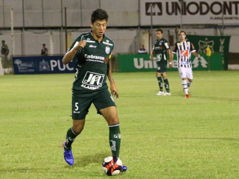 Novo técnico do São Paulo jogou pela Caldense