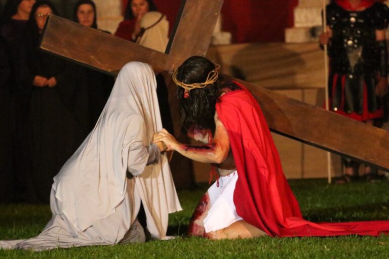 Semana Santa terá encenações da Paixão e Morte de Cristo