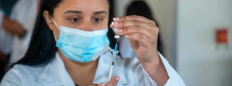 Minas começa a vacinar contra a gripe na segunda, 25